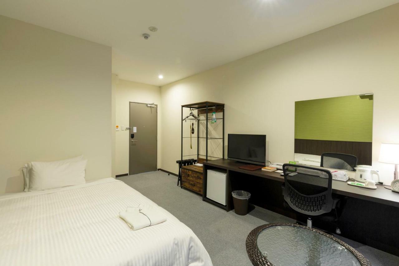 Crown Hotel Okinawa Annex Buitenkant foto